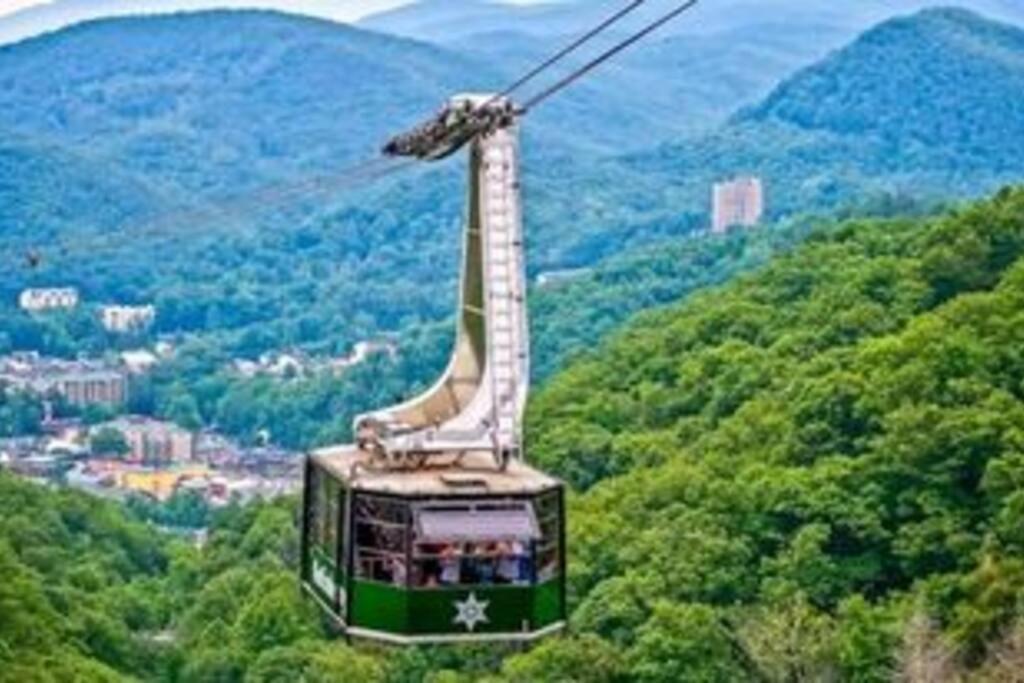 Views & Fireplace - Minutes To Gburg And Ober - Condo Gatlinburg Exterior foto